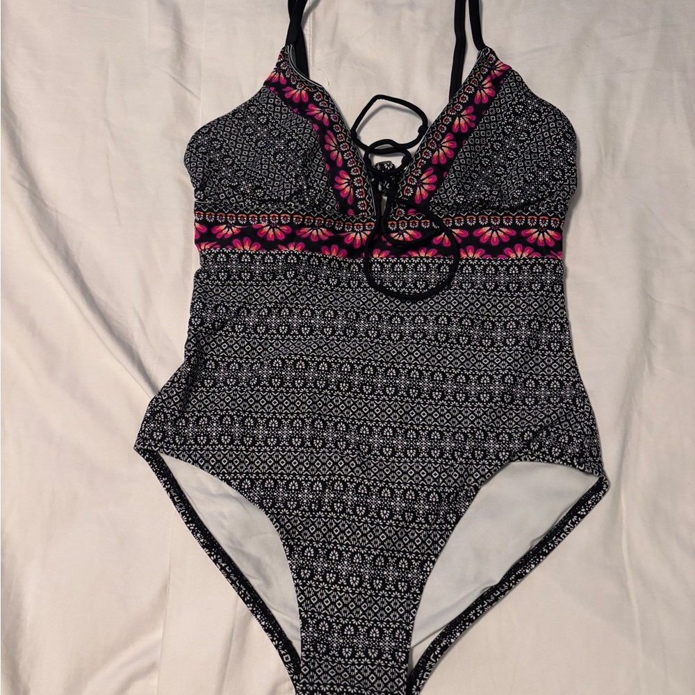 Kona Sol Black and White Floral Swimsuit